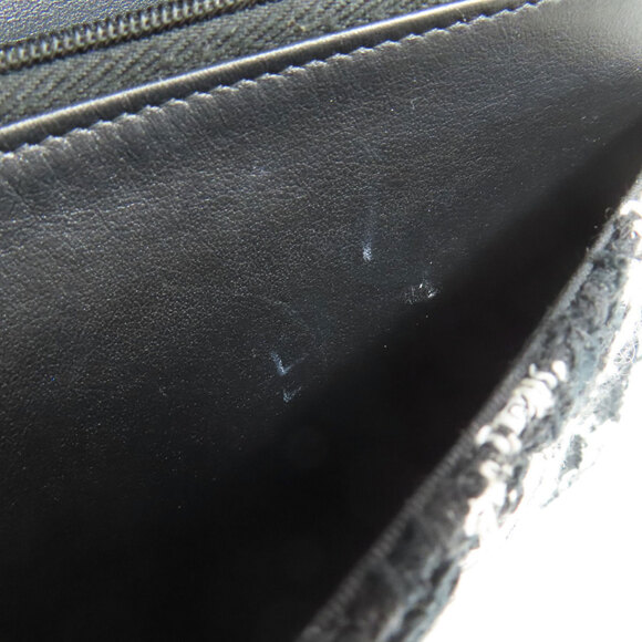 CHANEL Black Logo Wallet - Picture 16 of 16